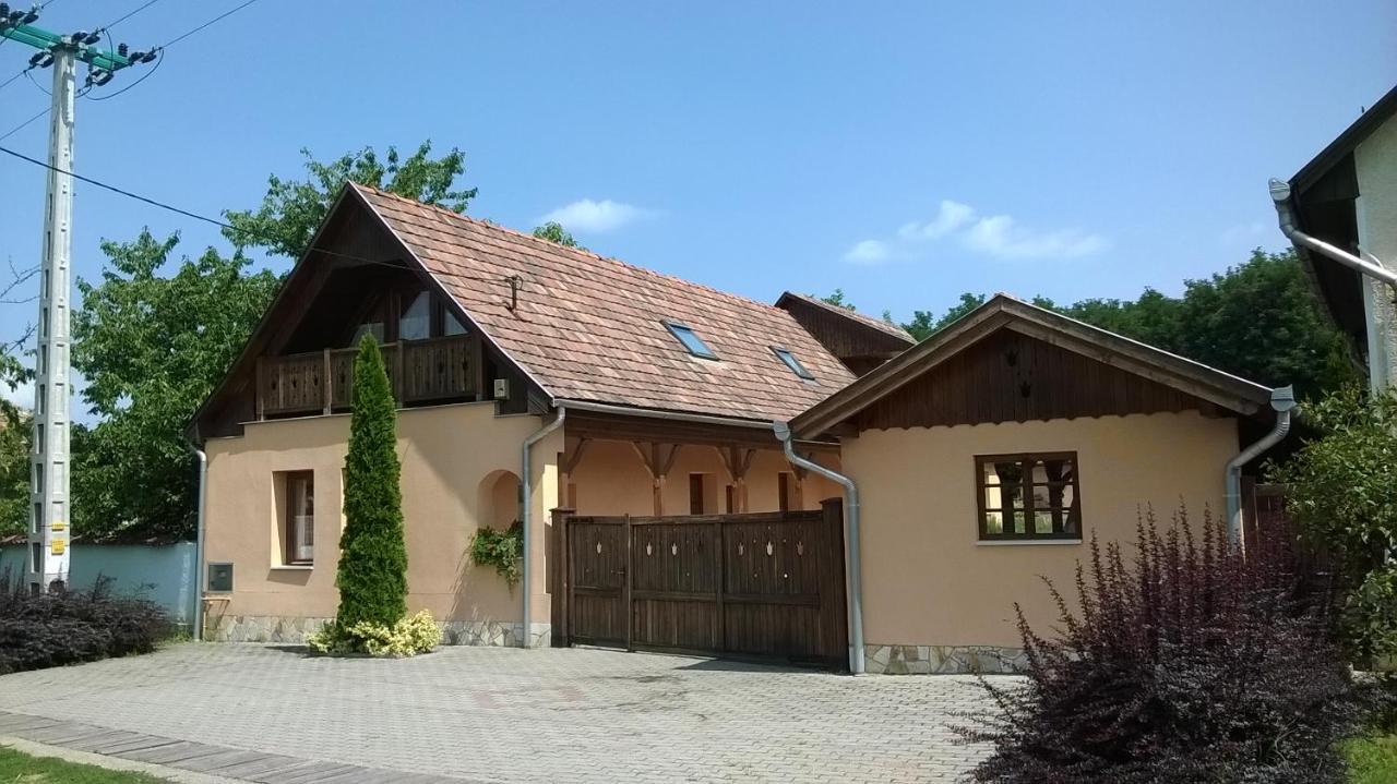 Villa Giulia Vendeghaz Verpelét المظهر الخارجي الصورة